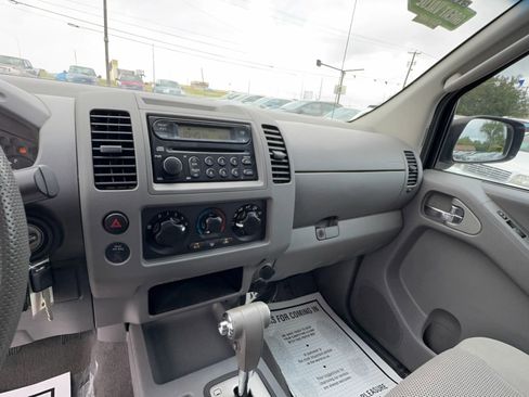 Used 2007 Nissan Frontier SE w/ SE Value Truck Pkg image 15