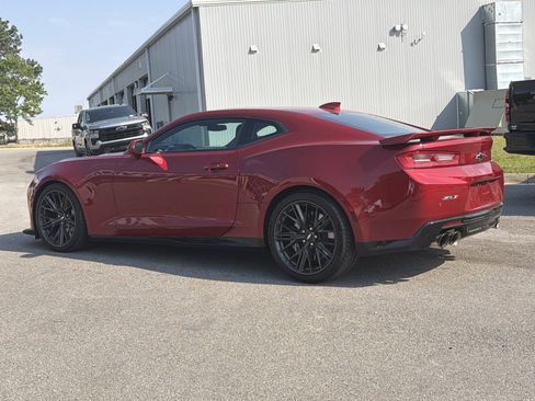 Used 2018 Chevrolet Camaro ZL1 RWD image 10