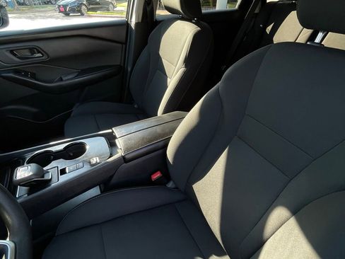 Used 2024 Nissan Rogue S FWD image 20