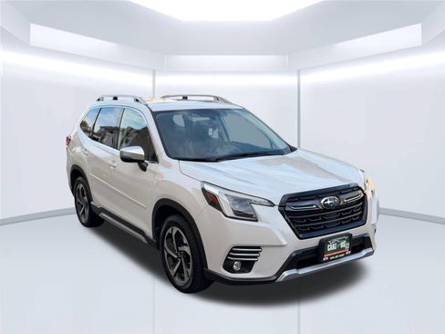 Used 2022 Subaru Forester Touring AWD/4WD image 3