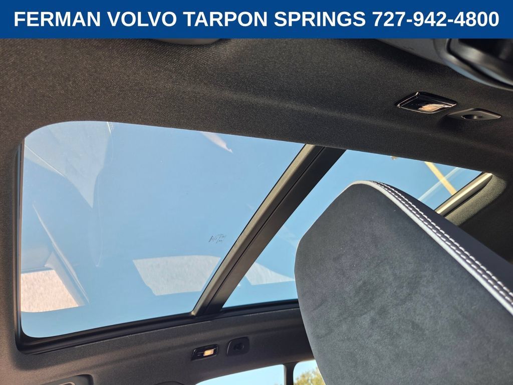 New 2026 Volvo XC40 B5 Ultra w/ Protection Package Premier AWD/4WD image 23