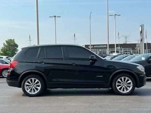 Used 2017 BMW X3 xDrive28i image 9