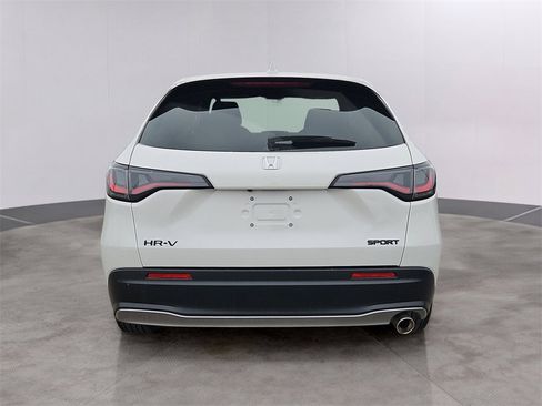 Certified 2026 Honda HR-V Sport image 5