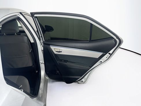 Used 2016 Toyota Corolla LE FWD image 28