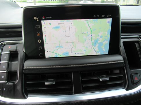 Used 2024 GMC Yukon AT4 w/ Technology Package AWD/4WD image 26