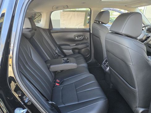 Certified 2025 Acura ADX FWD image 23