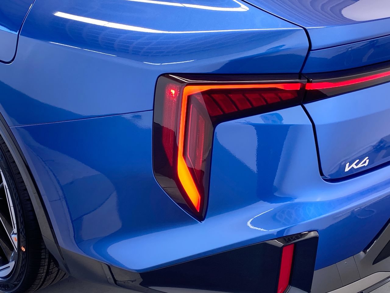 New 2026 Kia K4 GT-Line FWD image 9