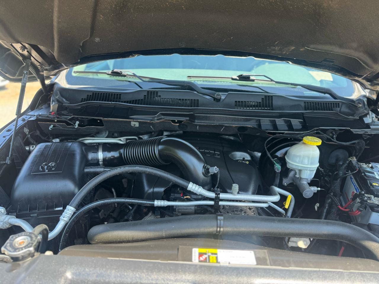Used 2017 RAM 1500 Classic SLT RWD image 16