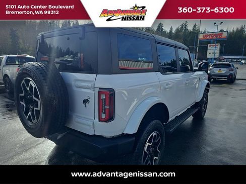 Used 2023 Ford Bronco Outer Banks image 5
