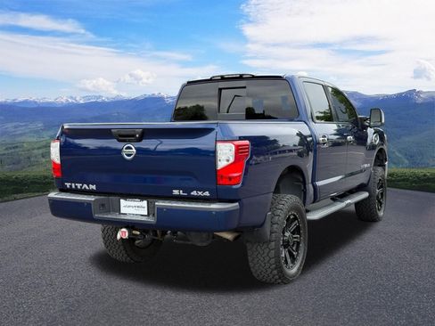 Used 2017 Nissan Titan SL w/ Off-Road Package AWD/4WD image 5