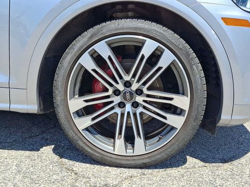 Used 2018 Audi SQ5 Prestige AWD/4WD image 8