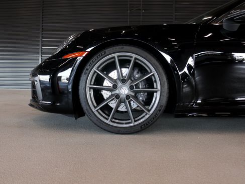 Used 2023 Porsche 911 Carrera T RWD image 13