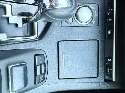 Used 2013 Lexus ES 300h w/ Luxury Pkg FWD image 27