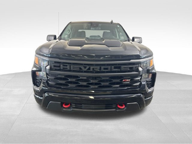 Used 2023 Chevrolet Silverado 1500 Custom Trail Boss w/ LPO, Dark Essentials Package AWD/4WD image 8