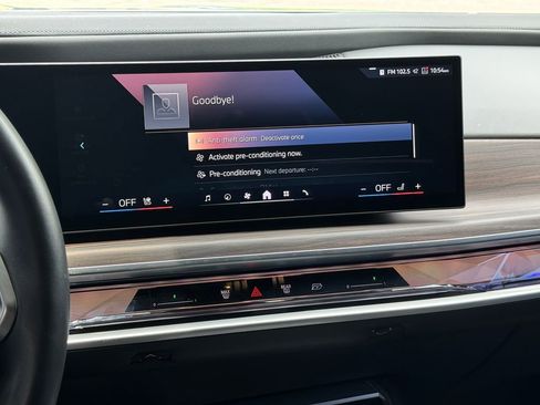 Used 2023 BMW 740i w/ Parking Assistance Package RWD image 39
