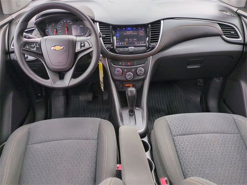Certified 2020 Chevrolet Trax LS w/ Tint and Cruise Package image 19