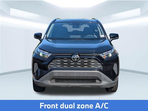 Used 2022 Toyota RAV4 XLE FWD image 12
