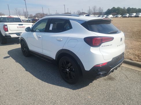 Used 2024 Buick Encore GX Sport Touring w/ Comfort Package image 7