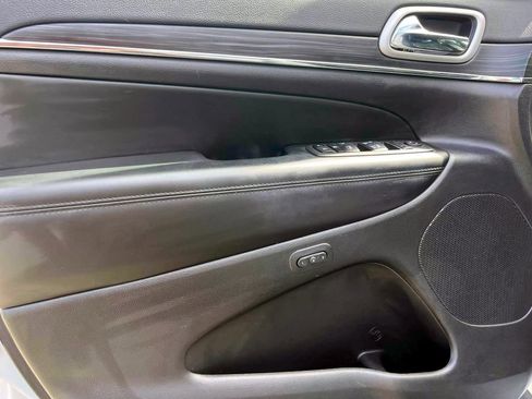 Certified 2022 Jeep Grand Cherokee Limited image 15