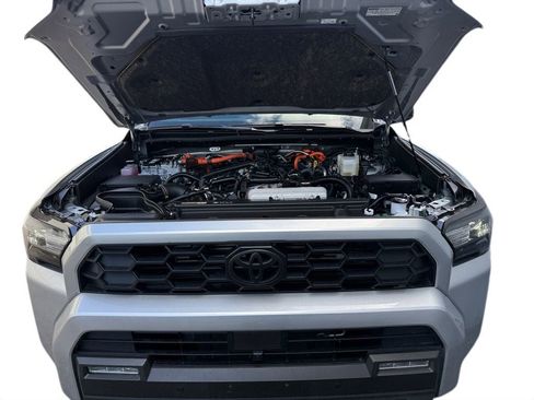 Used 2025 Toyota 4Runner TRD Off-Road image 18