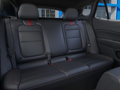 New 2026 Chevrolet Trax RS w/ Sunroof Package FWD image 17