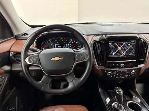 Used 2018 Chevrolet Traverse High Country AWD/4WD image 29