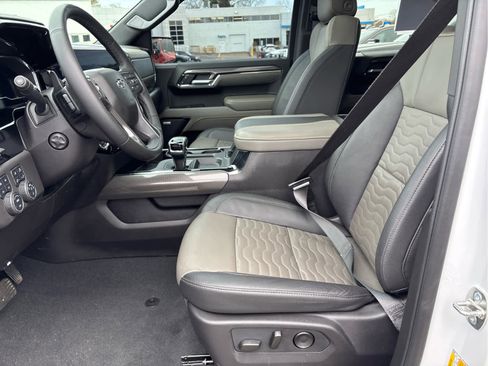 Certified 2024 Chevrolet Silverado 1500 ZR2 w/ Technology Package image 8