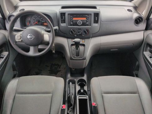 Used 2017 Nissan NV200 S w/ Back Door Glass Package image 16