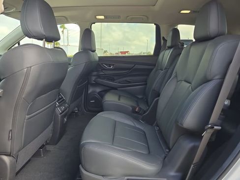 Used 2025 Subaru Ascent Bronze Edition w/ Onyx Package image 12