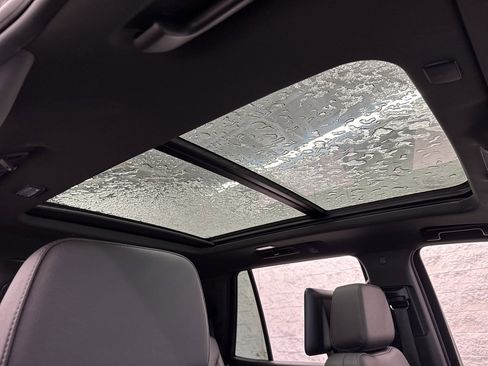 Used 2023 Chevrolet Tahoe Z71 w/ Luxury Package image 63