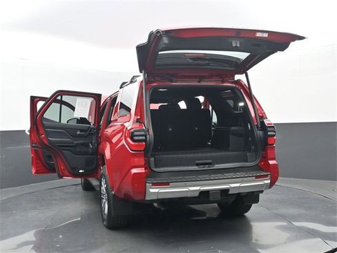 Used 2025 Toyota 4Runner Limited image 35