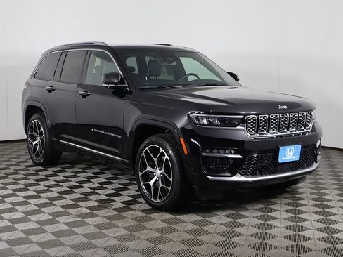 Used 2023 Jeep Grand Cherokee Summit AWD/4WD image 76