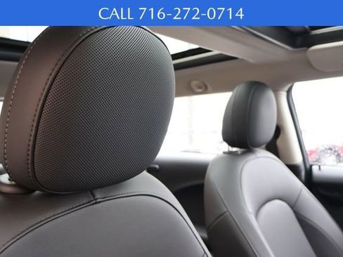 Used 2023 MINI Cooper 2-Door Hardtop image 17