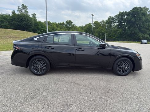 New 2026 Nissan Sentra SV FWD image 4