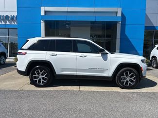 Used 2024 Jeep Grand Cherokee Limited w/ Luxury Tech Group II video 2