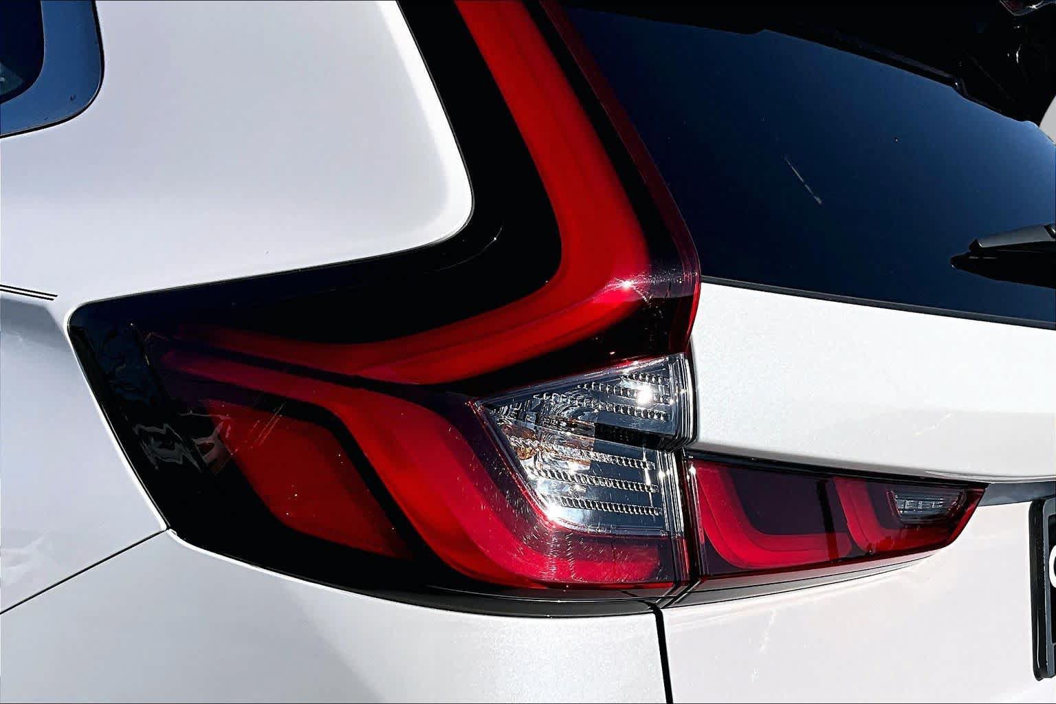 Used 2025 Honda CR-V Sport Touring image 29