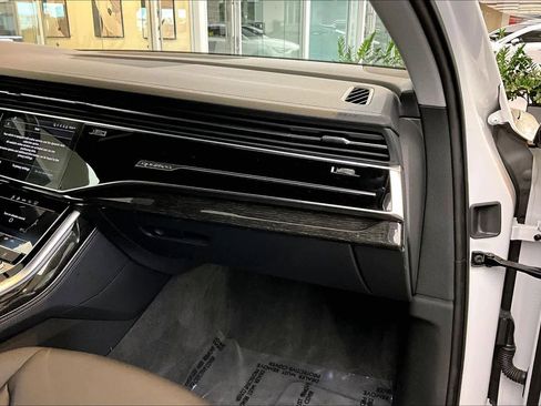 Used 2023 Audi Q7 Premium Plus w/ Premium Plus Package image 19