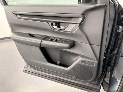 Used 2025 Honda CR-V Sport image 21