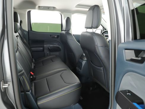 Certified 2025 Ford Maverick Lobo AWD/4WD image 21