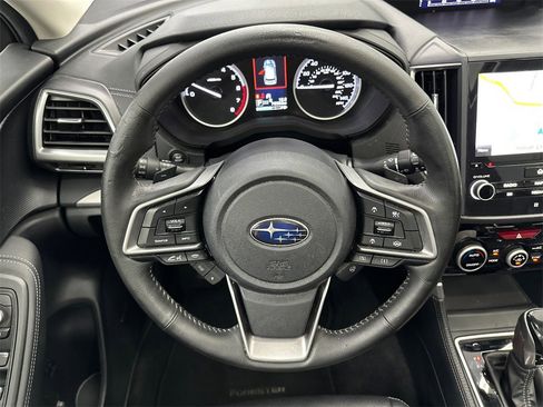 Used 2021 Subaru Forester Limited image 26