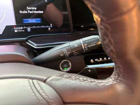 Used 2021 Cadillac Escalade Sport Platinum image 34