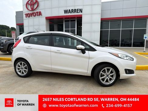 Used 2016 Ford Fiesta SE w/ Equipment Group 201A FWD image 1
