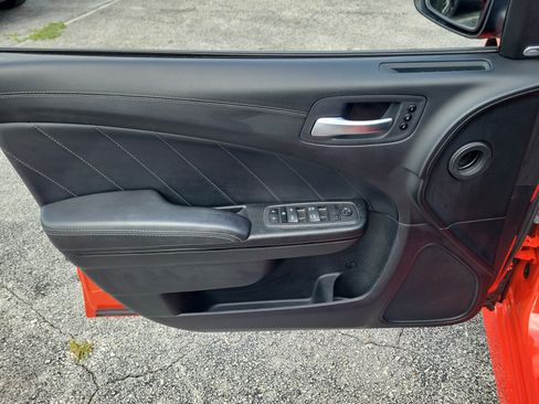 Used 2023 Dodge Charger R/T w/ Plus Group RWD image 9