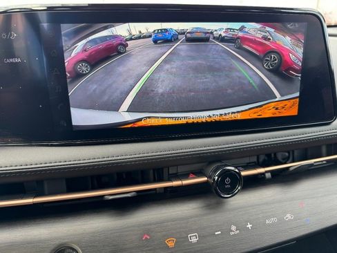 Used 2024 Nissan Ariya AWD image 22