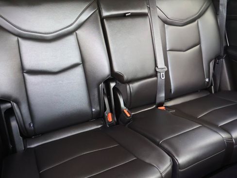 Used 2025 Cadillac XT5 Luxury w/ LPO, Floor Liner Package FWD image 23
