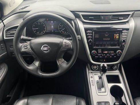 Used 2020 Nissan Murano SL w/ Moonroof Package FWD image 9
