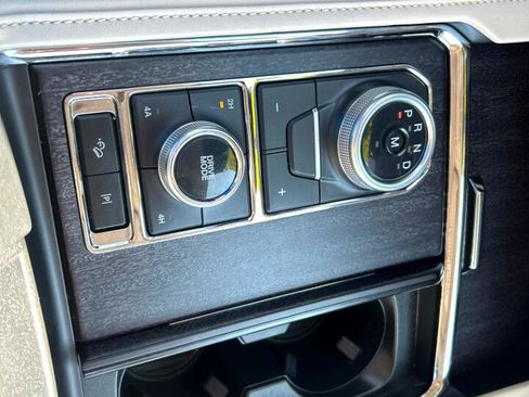 Used 2024 Ford Expedition Max Platinum image 20