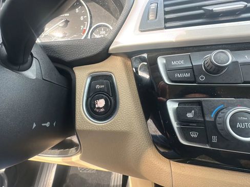 Used 2018 BMW 320i Sedan image 20