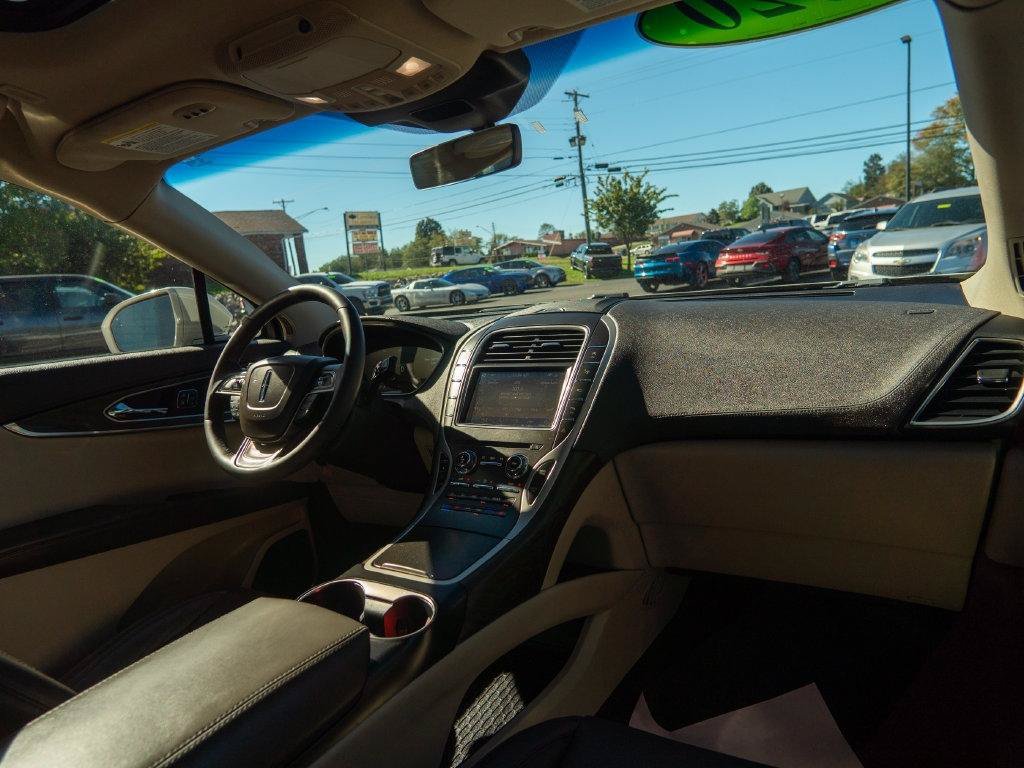 Used 2020 Lincoln Nautilus Reserve FWD image 16