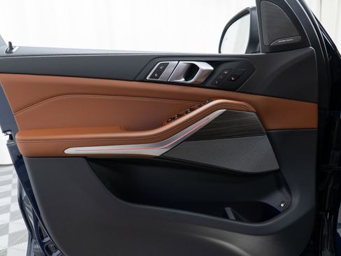 New 2026 BMW X5 xDrive50e image 11